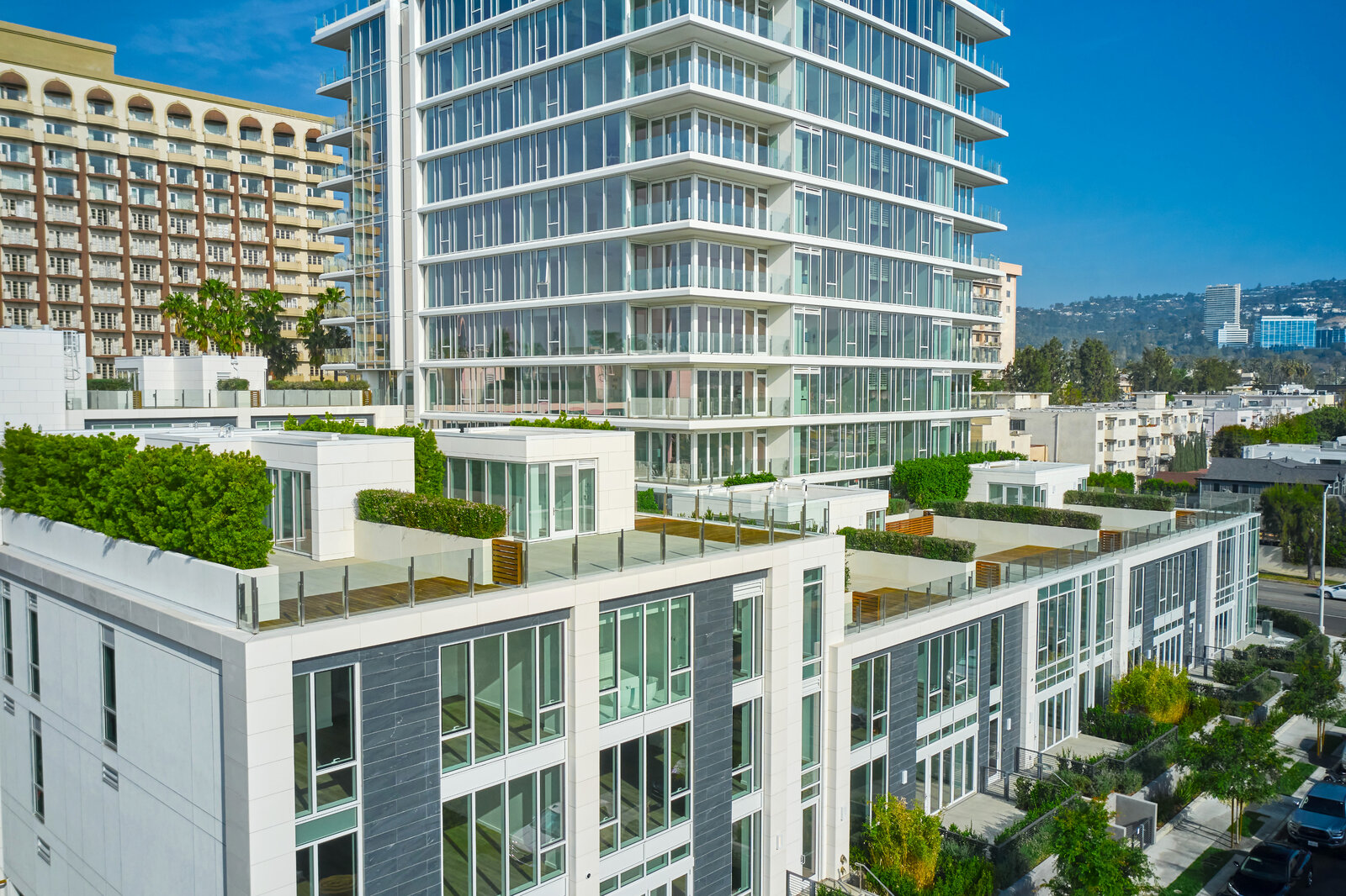 Four Seasons aerial